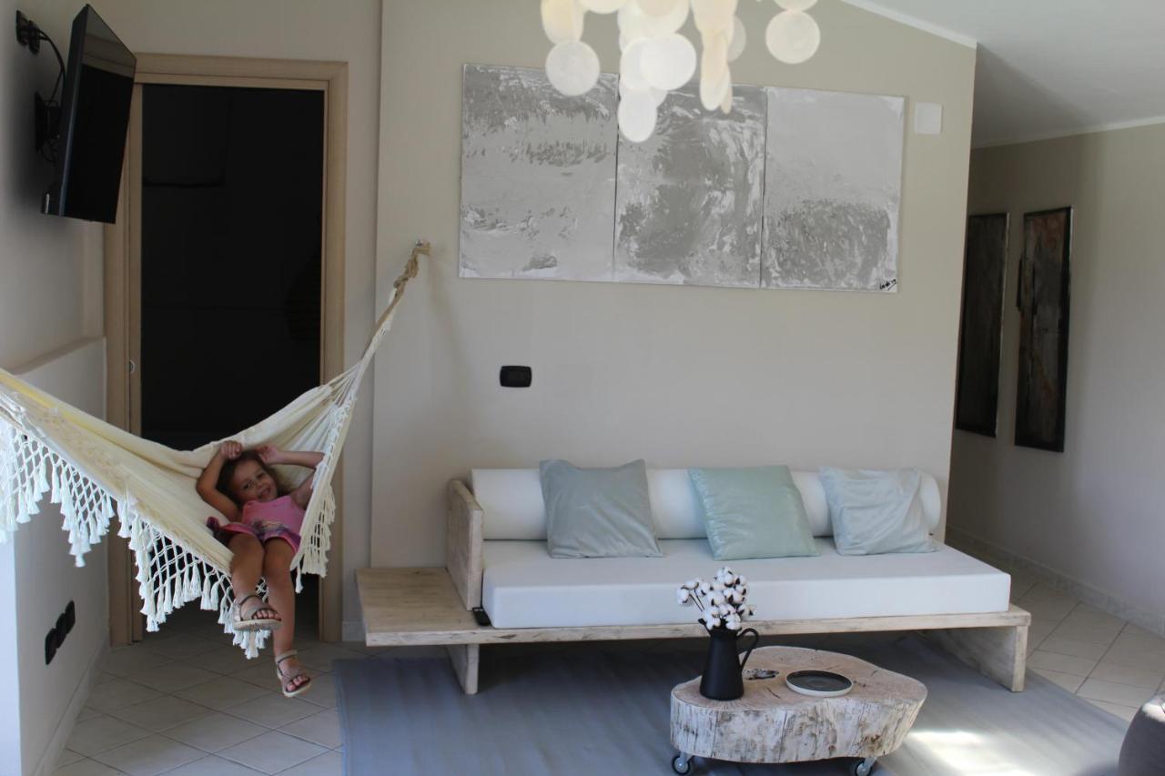 Villa Clicla - Pool, Sea,Hommock Swing And Laziness Imperia Extérieur photo